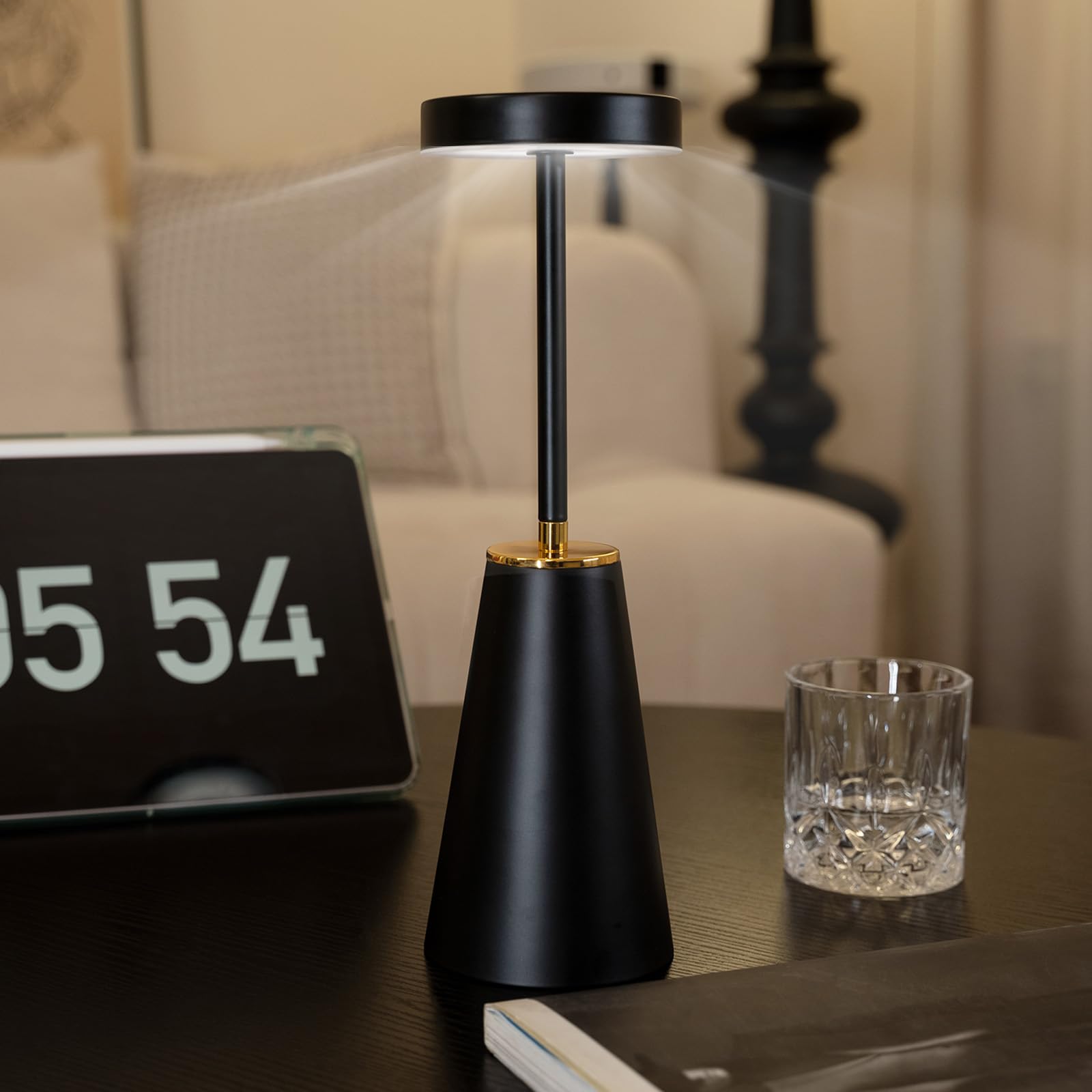Nowoczesna bezprzewodowa lampa stołowa - Dotykowa lampka biurkowa z możliwością ładowania przez USB i regulacją jasności w 3 kolorach