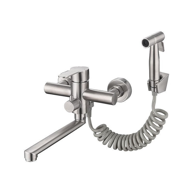 Bateria kuchenna ścienna, bateria kuchenna ścienna z mieszaczem i pistoletem natryskowym, bateria mieszaczowa obrotowa 360°, obrotowa wylewka 23 cm.
