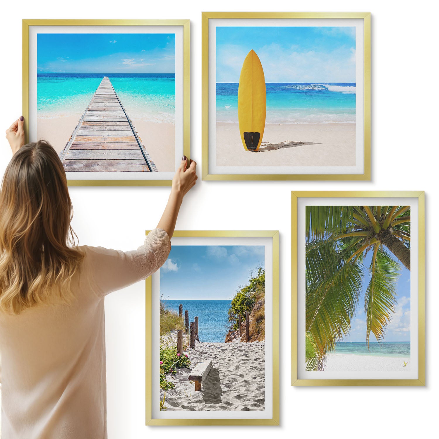 Galeria ścienna 4-częściowy komplet obrazów w złotych ramach - Wakacyjne widoki plaża fale i palmy w tropikach - ArtPrintCave